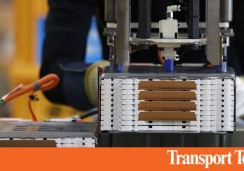 EV Battery Aid Hangs in Balance as US Finalizes Climate Law