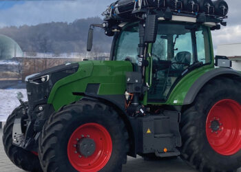 Fendt trials hydrogen fuel cell tractors