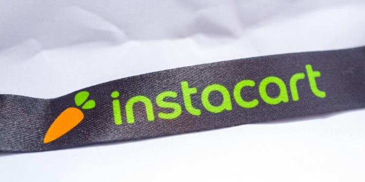Mobile app usage on the rise — Instacart, Whole Foods lead the way