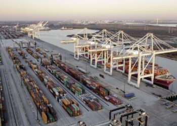 Houston, New Orleans ports see container volumes rise