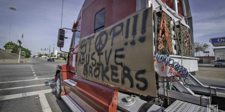 FMCSA shuts door on brokers in rate transparency dispute