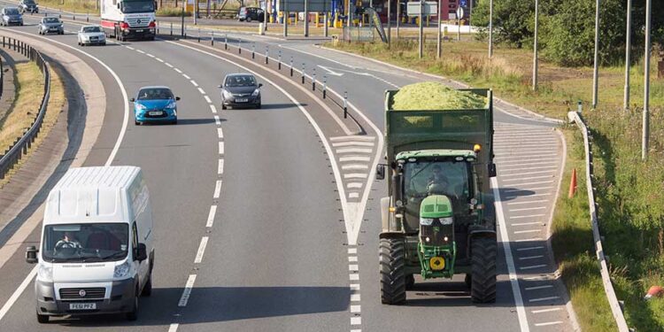 Police target tractor drivers towing unsecured loads