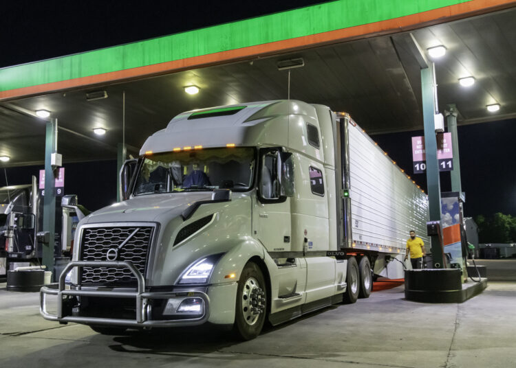 Uber Freight, AtoB partnership launches fuel card