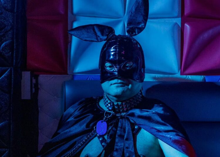 In Tokyo’s ‘Subcal’ Bars, Anything Goes