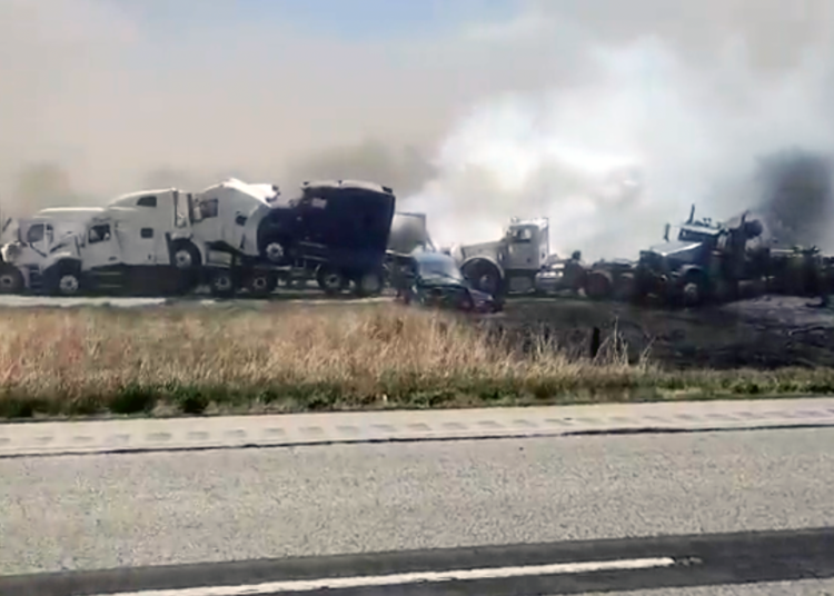 At least 20 commercial vehicles involved in deadly Illinois pileup