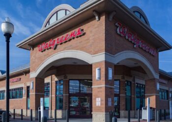 Walgreens settles another opioid case, this time for $285M