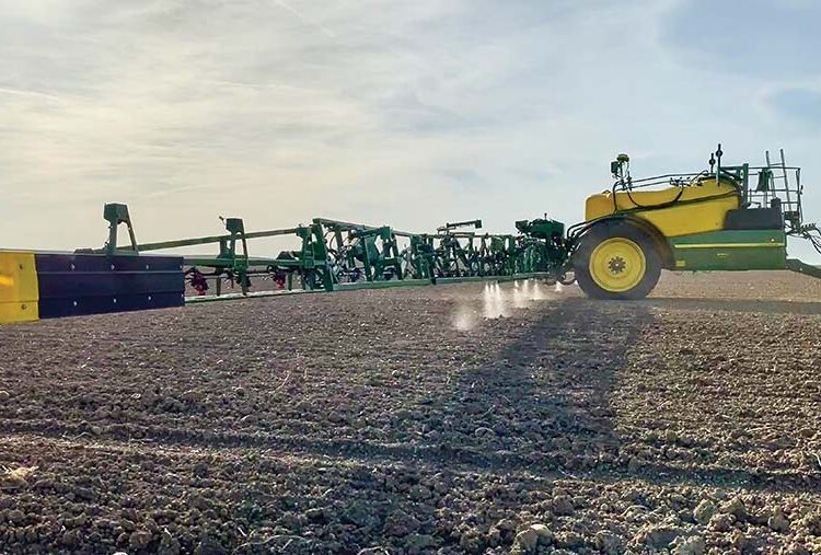 Spot spraying option coming to John Deere’s trailed R-series