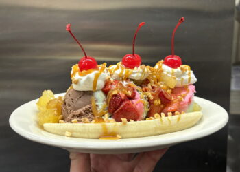 Meet the New-School Banana Split