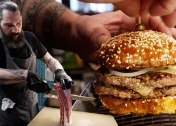 How a Michelin-Green-Starred Restaurant Makes One of the Best Burgers in NYC
