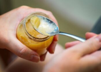 Contaminated fruit puree hospitalizes children in Israel