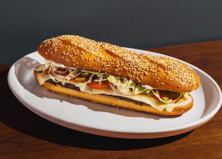Chicago’s Buzziest Restaurant Is Betting on “Casual Prix Fixe”