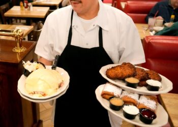 The Role of a Food Runner Is Changing. Is the Compensation?