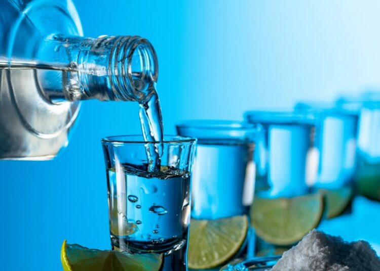 Counterfeit tequila prompts Mexican health alert