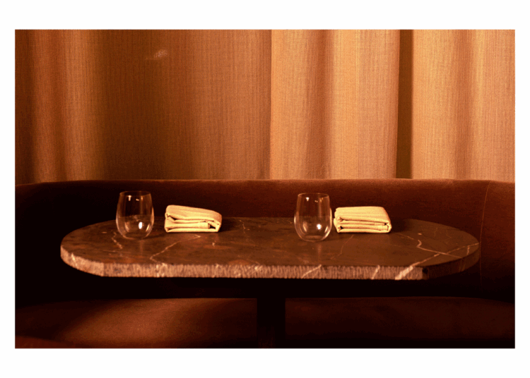 Actually, Dining Side-by-Side in Restaurants Is Good