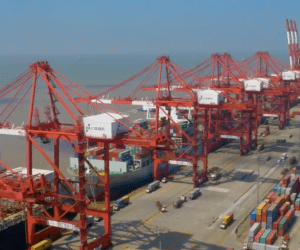 Drewry index edges lower on decline in trans-Pacific rates