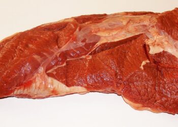 Unions renew call for UK to ban meat from Brazil