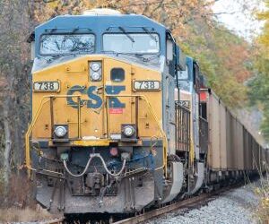 CSX eliminates more than 100 management positions