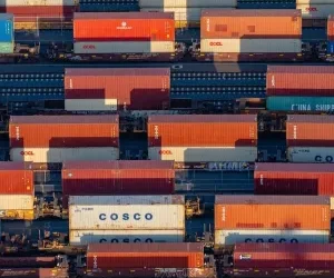 Backlog grows as 35,000 containers await rail service at LA–Long Beach