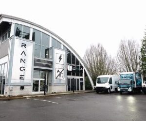 Why one zero-emission truck dealer wants big rigs to wait